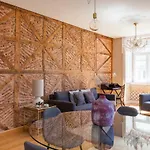 Alfama Baixa Spacious And Bright Blends The Historic And The Contemporary 2 Bedrs & 2 Bathrs Ac 18th Century Building شقة *