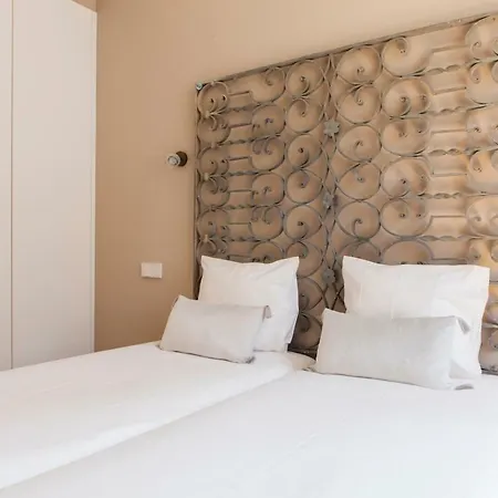 Alfama Baixa Spacious And Bright Blends The Historic And The Contemporary 2 Bedrs & 2 Bathrs Ac 18th Century Building Апартаменти *