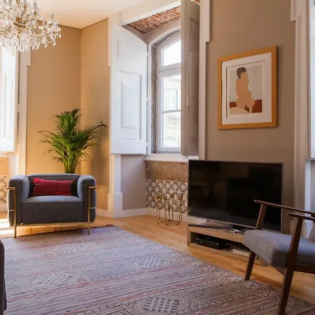 Alfama Baixa Spacious And Bright Blends The Historic And The Contemporary 2 Bedrs & 2 Bathrs Ac 18th Century Building Apartament *
