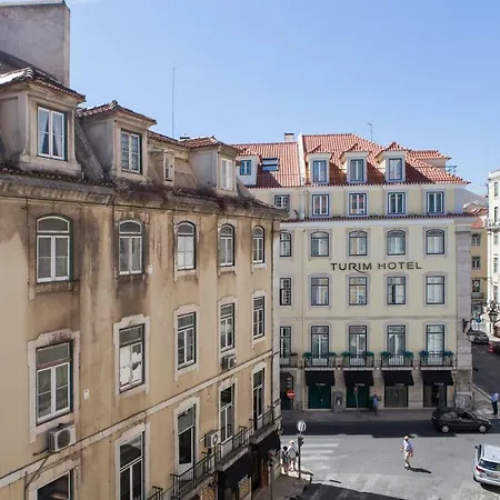 شقة Alfama Baixa Spacious And Bright Blends The Historic And The Contemporary 2 Bedrs & 2 Bathrs Ac 18th Century Building *