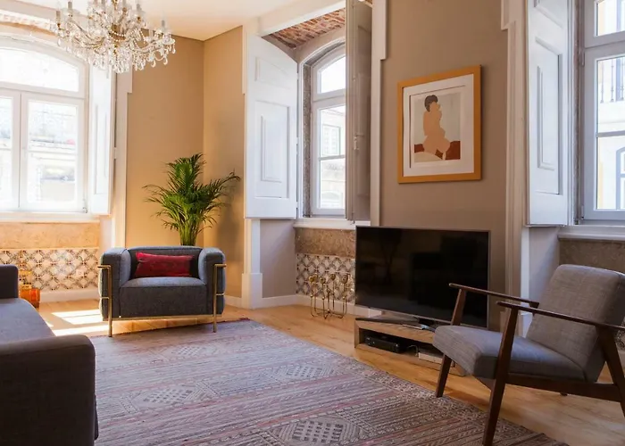 Alfama Baixa Spacious And Bright Blends The Historic And The Contemporary 2 Bedrs & 2 Bathrs Ac 18th Century Building شقة *