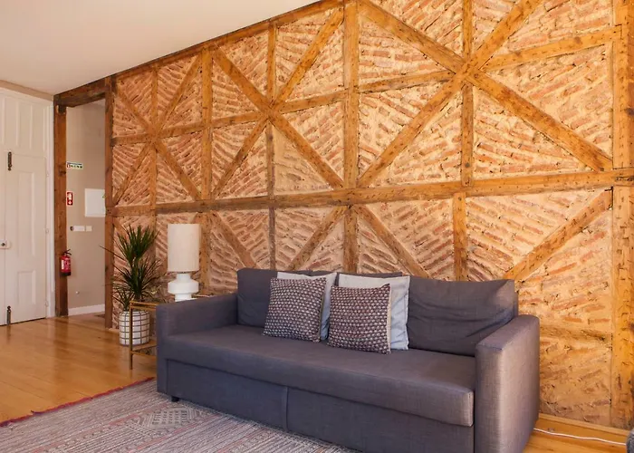 شقة Alfama Baixa Spacious And Bright Blends The Historic And The Contemporary 2 Bedrs & 2 Bathrs Ac 18th Century Building Lisboa