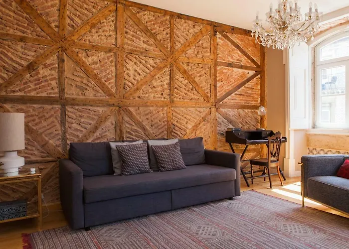 Alfama Baixa Spacious And Bright Blends The Historic And The Contemporary 2 Bedrs & 2 Bathrs Ac 18th Century Building شقة *